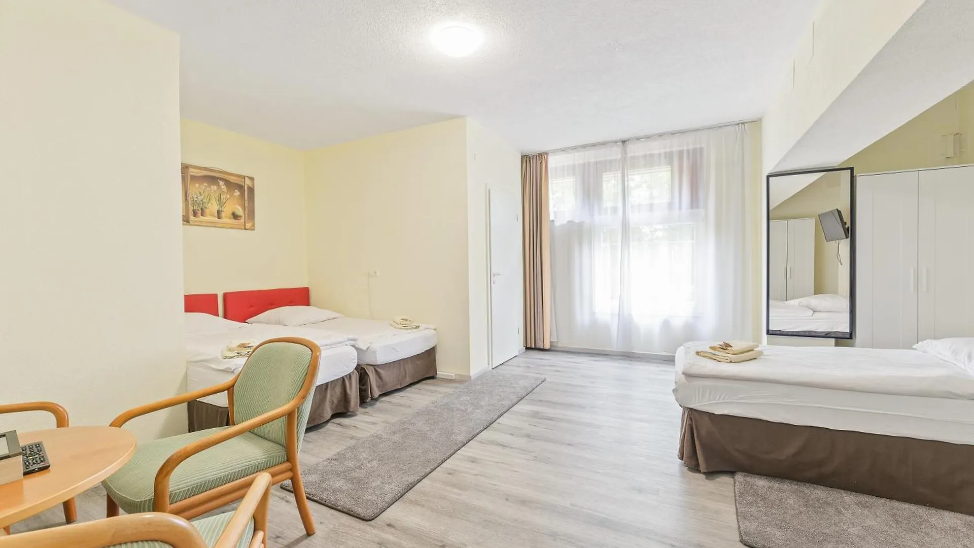Businesshotel Lemon Suites Self Check-In Messe Airport Mit Kueche - Monteure Willkommen Neuhausen auf den Fildern
