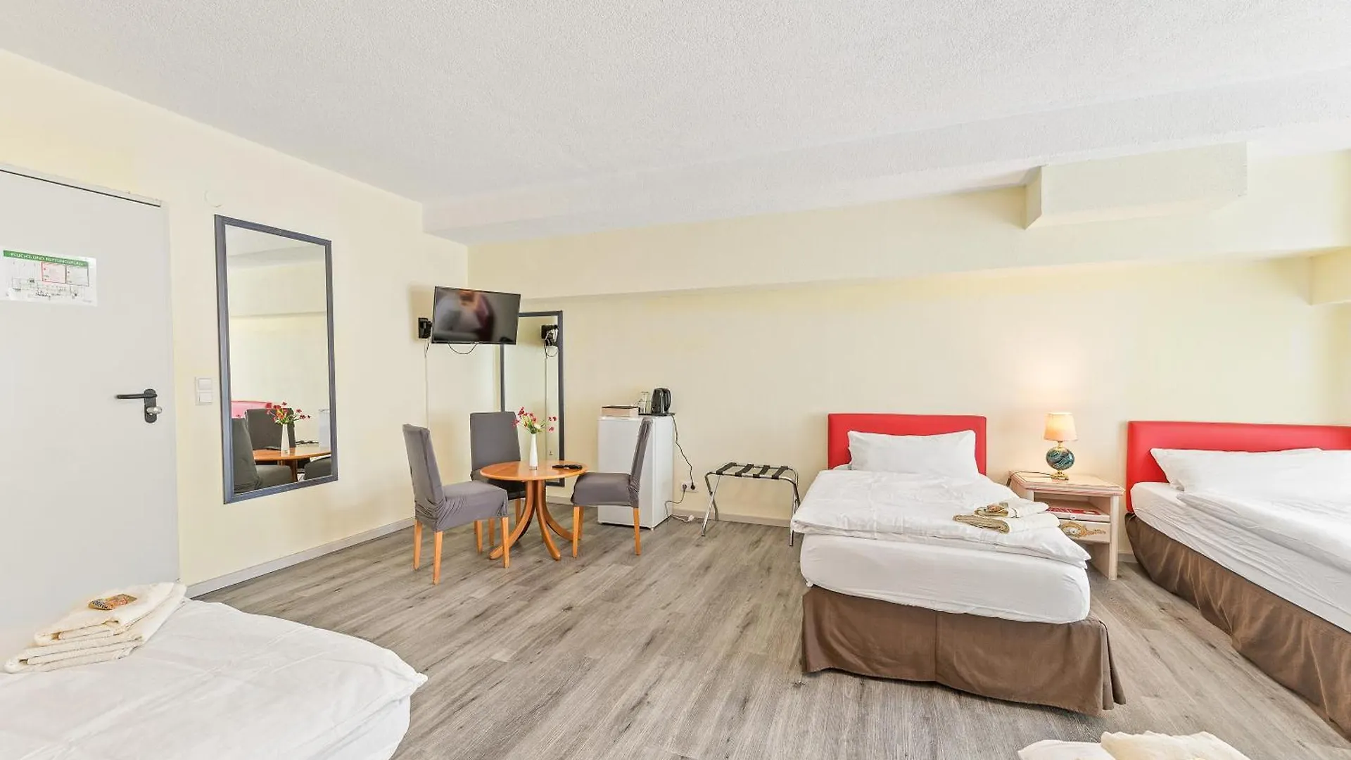 Businesshotel Lemon Suites Self Check-In Messe Airport Mit Kueche - Monteure Willkommen Neuhausen auf den Fildern Germany