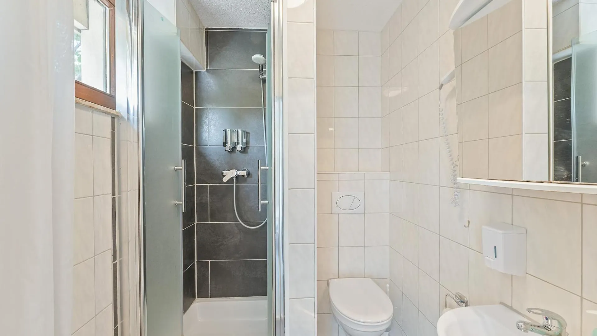 Businesshotel Lemon Suites Self Check-In Messe Airport Mit Kueche - Monteure Willkommen Neuhausen auf den Fildern